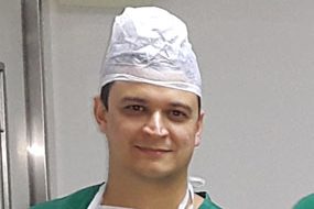 Dr. Leandro Melo